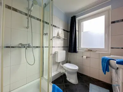 Ein Badezimmer in der Unterkunft Residenz Thalassa Döse Wohnung 1