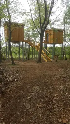 Ein Kinderspielbereich in der Unterkunft Kleines Baumhaus für Zwei
