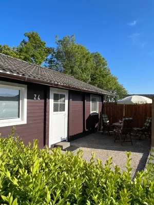 Das Gebäude in dem sich das Ferienhaus befindet