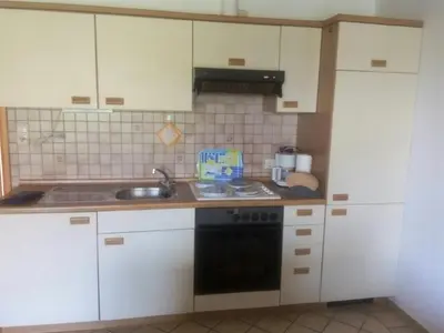 Küche/Küchenzeile in der Unterkunft Haus Tötel DHH 3