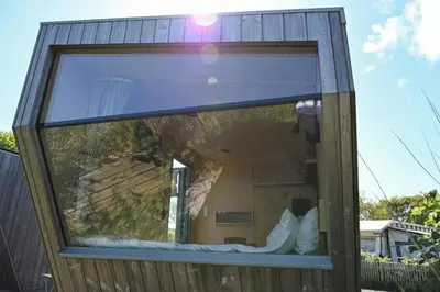 Ein Balkon oder eine Terrasse in der Unterkunft Sleep Space 4 - Green Tiny Spot Cuxhaven Altenbruch