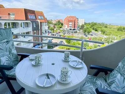 Ein Balkon oder eine Terrasse in der Unterkunft Haus Lord Nelson Döse Wohnung 406