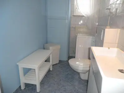 Ein Badezimmer in der Unterkunft Ferienwohnung im Ferienhaus Kästner