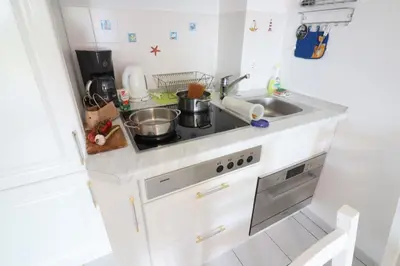 Küche/Küchenzeile in der Unterkunft Nordheimstraße 150 Wohnung 3
