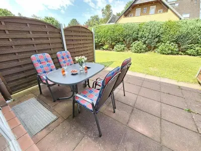Ein Garten an der Unterkunft Nordheimstraße 150 Wohnung 3
