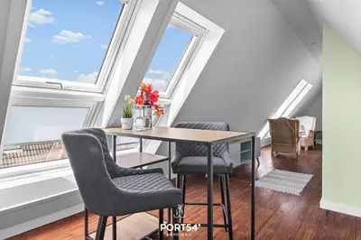 Ein Sitzbereich in der Unterkunft Ferienwohnung Hausboot an der Lagune Oberdeck Büsum