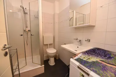 Ein Badezimmer in der Unterkunft Haus 