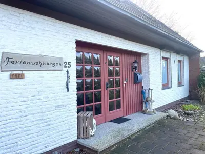 Das Gebäude in dem sich die Ferienwohnung befindet