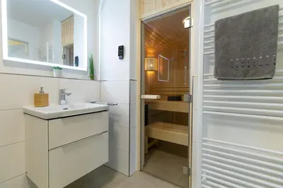 Ein Badezimmer in der Unterkunft Dorumer Sielhuus 5