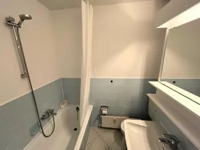 Ein Badezimmer in der Unterkunft Frische Brise FeWo 04.05