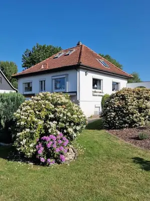 Ein Garten an der Unterkunft Ferienhaus To Huus