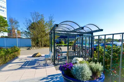 Ein Garten an der Unterkunft Am Sahlenburger Strand AS24