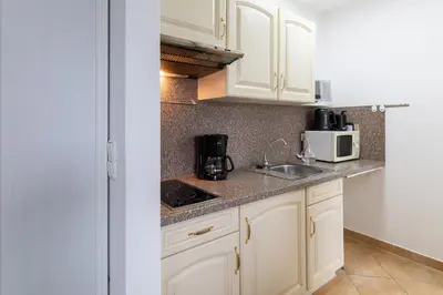 Küche/Küchenzeile in der Unterkunft Anlage Leuchtfeuer, Wohnung 3