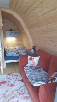 Ein Sitzbereich in der Unterkunft Tiny House Cuxhaven am See