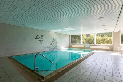 Der Swimmingpool an oder in der Nähe von Haus Luv und Lee Wohnung 26