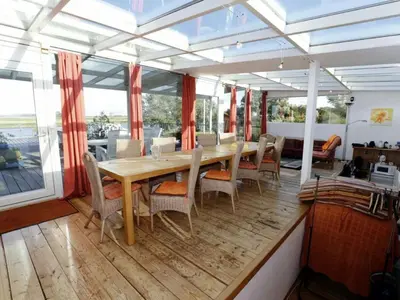 Ein Restaurant oder anderes Speiselokal in der Unterkunft Atelier 4 Comfortable holiday residence