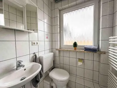 Ein Badezimmer in der Unterkunft Haus Sonneneck 1