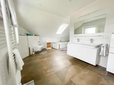Ein Badezimmer in der Unterkunft Ferienhaus Lindenweg Bad Bederkesa