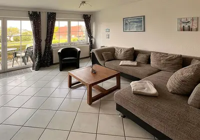 Ein Sitzbereich in der Unterkunft Ferienwohnung Deichbrise