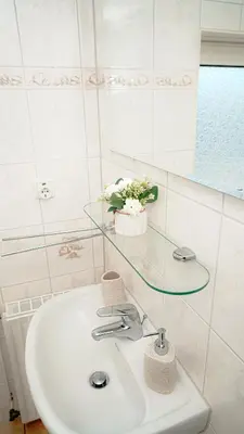 Ein Badezimmer in der Unterkunft Zur-Erholung Büsum
