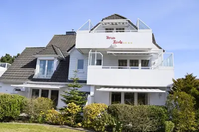 Das Gebäude in dem sich die Ferienwohnung befindet