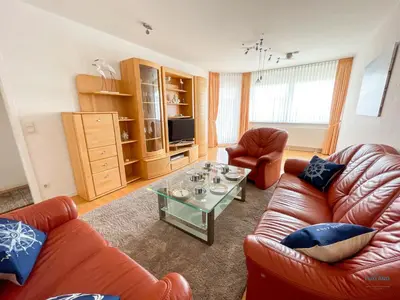Ein Sitzbereich in der Unterkunft Haus Seeland 1 Wohnung 14