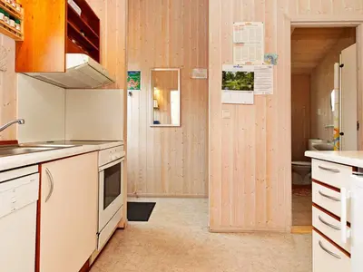 Küche/Küchenzeile in der Unterkunft 4 person holiday home in Otterndorf