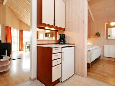 Küche/Küchenzeile in der Unterkunft 4 person holiday home in Otterndorf