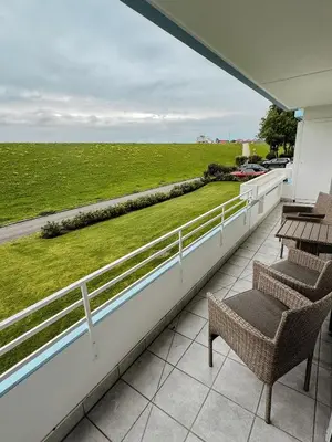 Ein Balkon oder eine Terrasse in der Unterkunft Seaside Döse Appartement - Free Parking & WiFi
