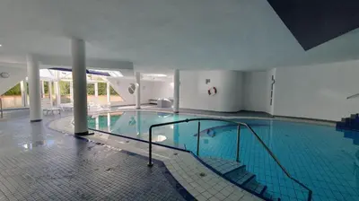 Der Swimmingpool an oder in der Nähe von De Wisch - Frisch renovierte Wohnung direkt am Deich