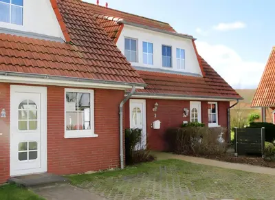 Das Gebäude in dem sich das Ferienhaus befindet