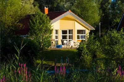 Ein Garten an der Unterkunft Ferienhaus Ausmina