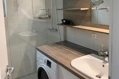 Ein Badezimmer in der Unterkunft Ferienhaus Mellumplate 28