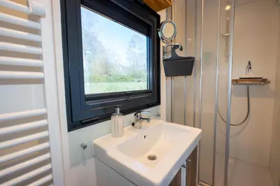 Ein Badezimmer in der Unterkunft Hausboot 