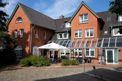 Das Gebäude in dem sich das Ferienhaus befindet