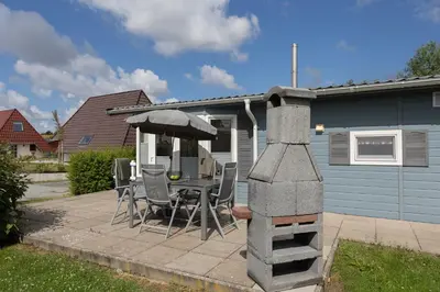 Das Gebäude in dem sich das Ferienhaus befindet