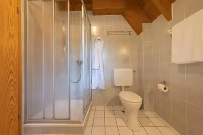 Ein Badezimmer in der Unterkunft Ferienhaus Vogelsand 06