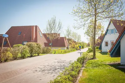 Das Gebäude in dem sich das Ferienhaus befindet
