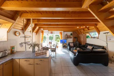Ein Sitzbereich in der Unterkunft Ferienhaus Westertill 06