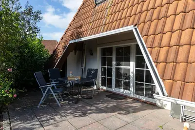 Das Gebäude in dem sich das Ferienhaus befindet