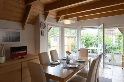 Ein Sitzbereich in der Unterkunft Ferienhaus Westertill 15