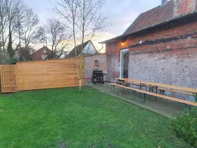 Ein Garten an der Unterkunft Holiday home Oase Balje