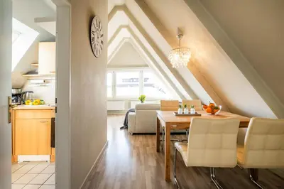 Ein Sitzbereich in der Unterkunft Op de Westerwarft Wohnung 5