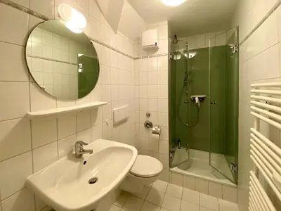 Ein Badezimmer in der Unterkunft Elbstrom, Ferienwohnung 1