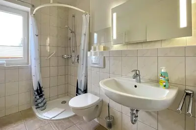Ein Badezimmer in der Unterkunft Ferienwohnungen Reimann Wohnung 5