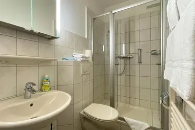 Ein Badezimmer in der Unterkunft Ferienwohnungen Reimann Wohnung 6
