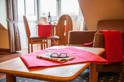 Ein Sitzbereich in der Unterkunft Elbstrom, Ferienwohnung 21
