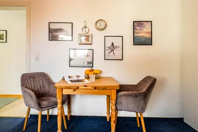 Ein Sitzbereich in der Unterkunft Haus Alleestraße Apartment 2