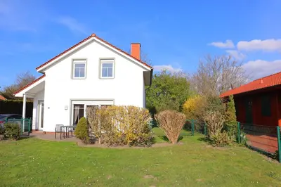 Ein Garten an der Unterkunft Ferienhaus Chalet Bel Air