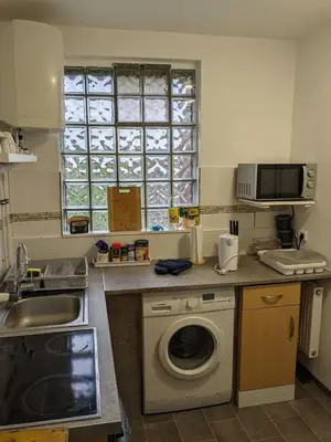 Küche/Küchenzeile in der Unterkunft Monteurwohnung im Industriegebiet Brunsbüttel Süd